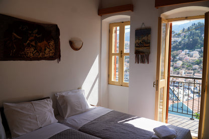 Panoramic View House