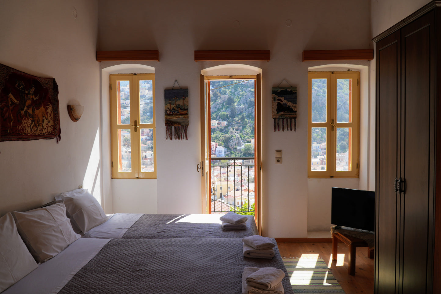 Panoramic View House