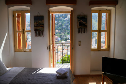 Panoramic View House