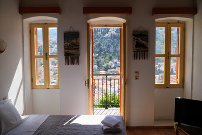 Panoramic View House