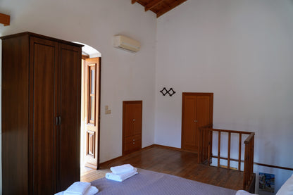 Panoramic View House