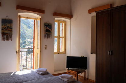 Panoramic View House