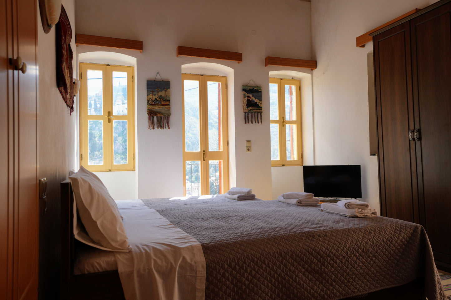 Panoramic View House