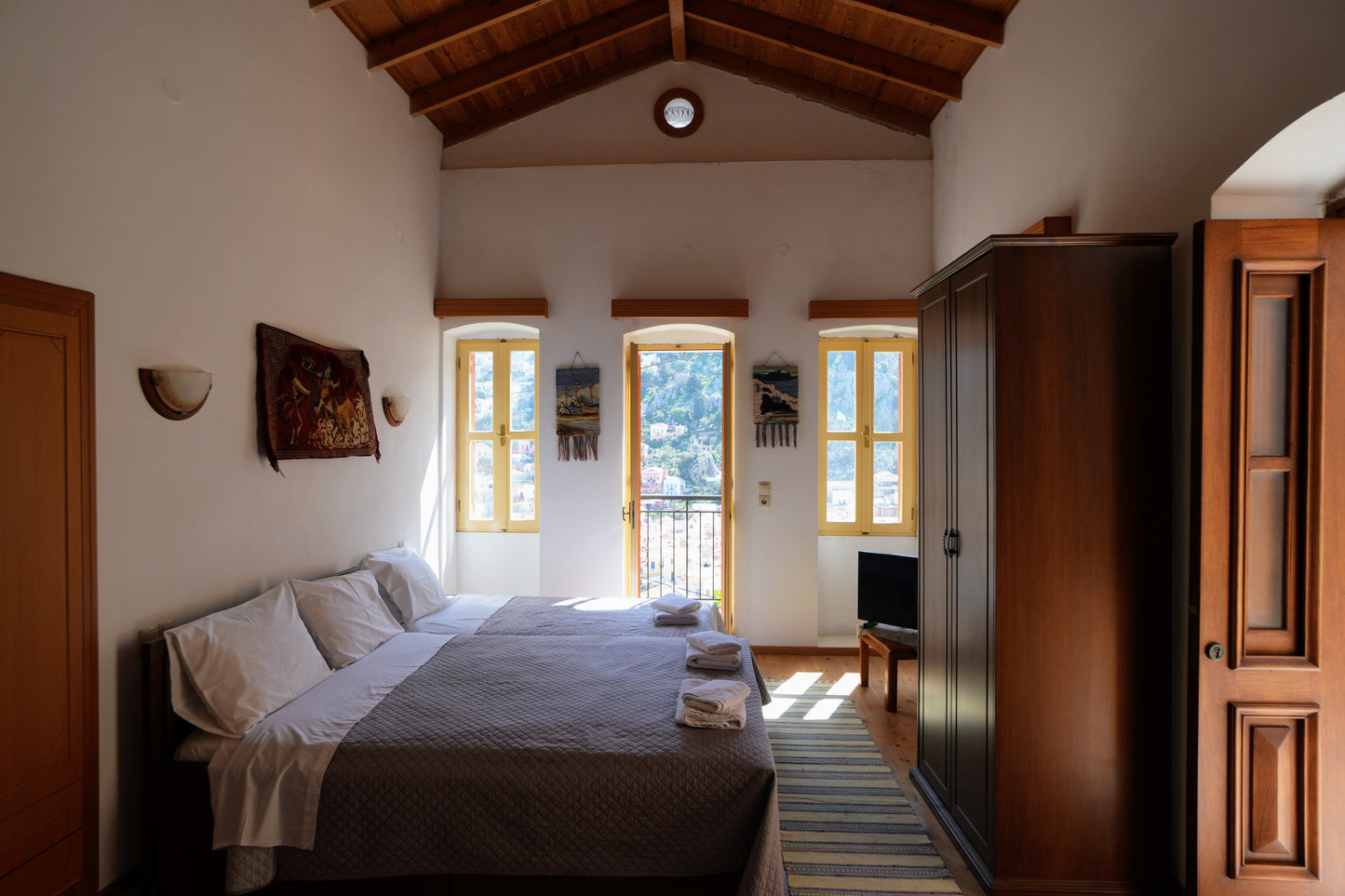 Panoramic View House