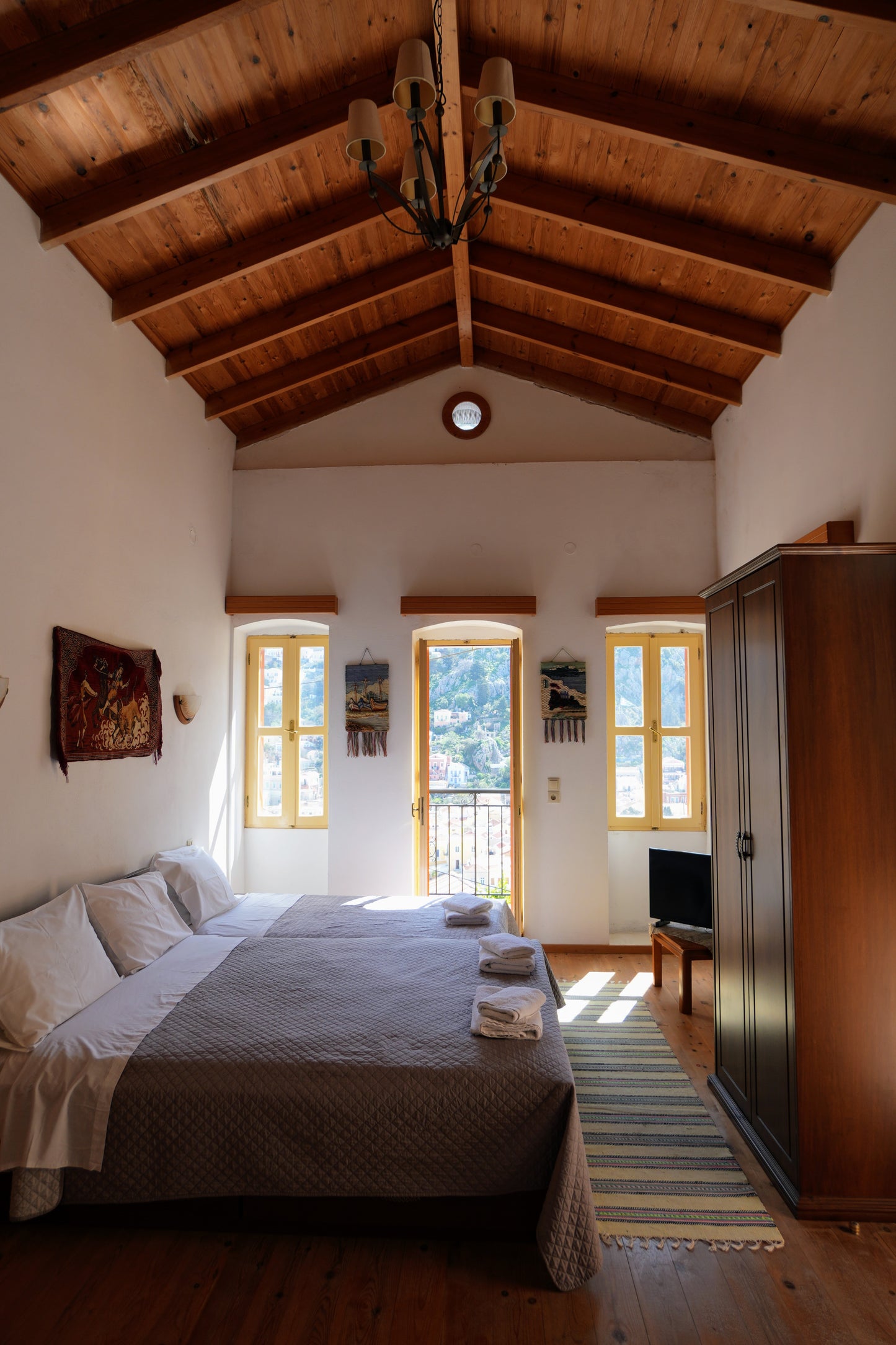 Panoramic View House