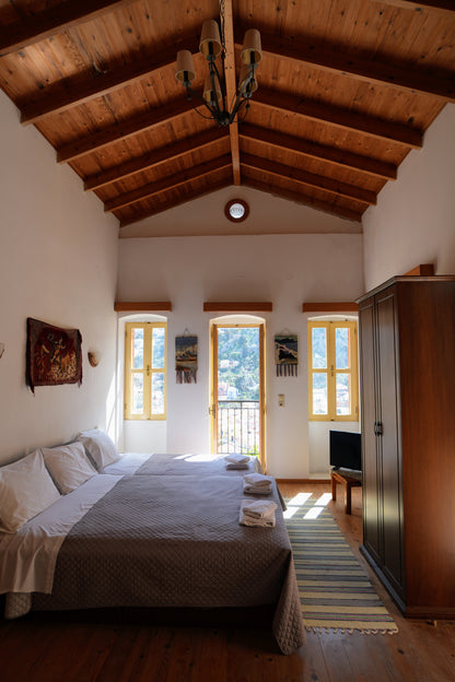 Panoramic View House