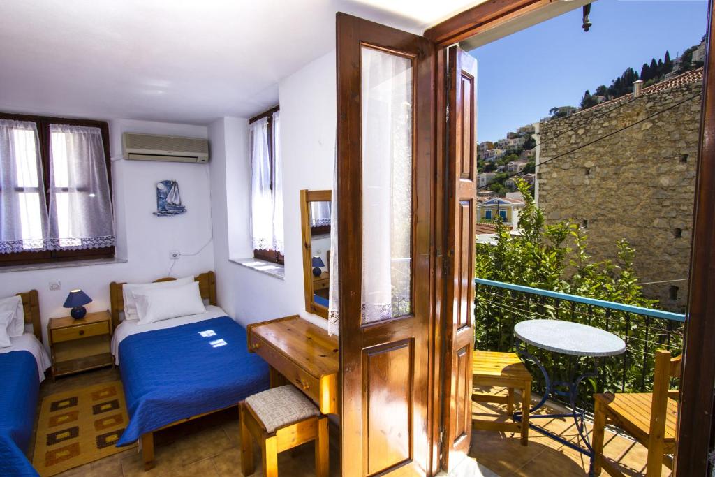 Symi Center Hotel
